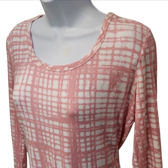 St John 3/4 Sleeve Scoop Neck Top - Picture 2 of 5